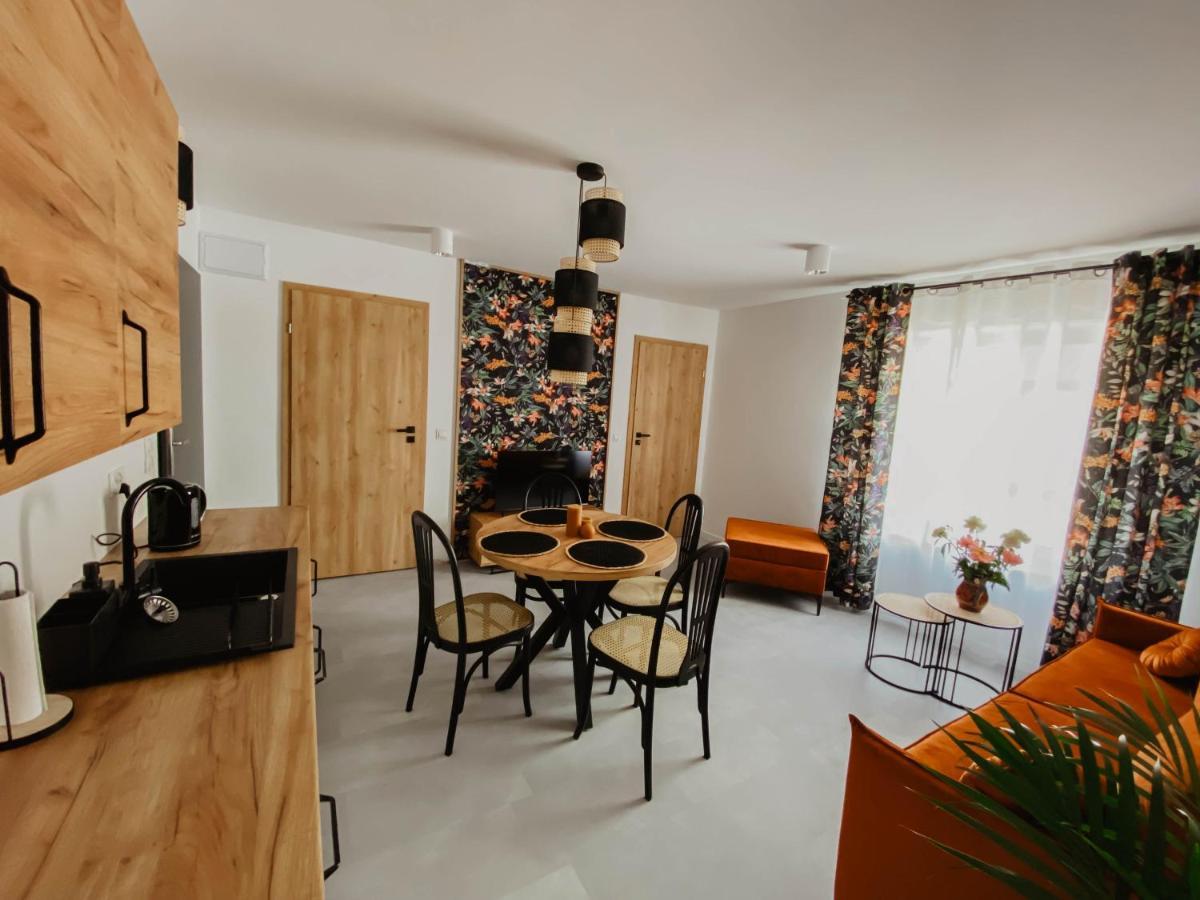 Ferienwohnung Cztery Pory Roku Wiele Exterior foto